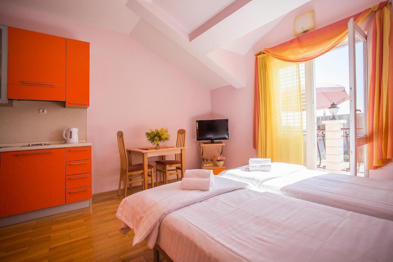 Apartments Villa Paradise Kaštela Kültér fotó